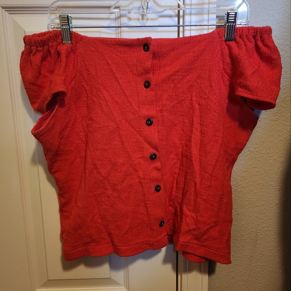 Madewell Texture and Thread On/Off Shoulder Cropped Button Tee - Picture 2 of 14
